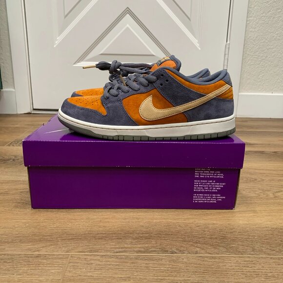 Nike SB Dunk Low Pro "Light Carbon Monarch" - 9.5M - LIGHTLY USED - Picture 2 of 9
